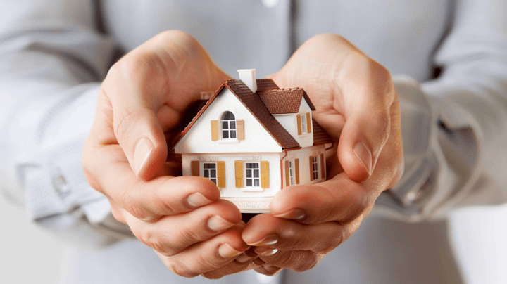 Home loan form,Family buying home,Home loan calculator